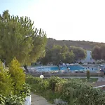 Club Mackerel Village Szálloda 3*
