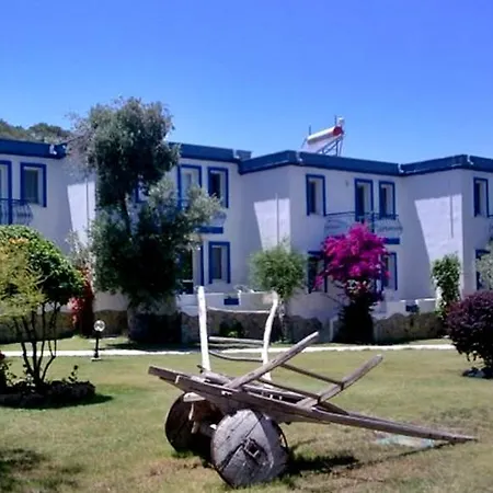 Club Mackerel Village