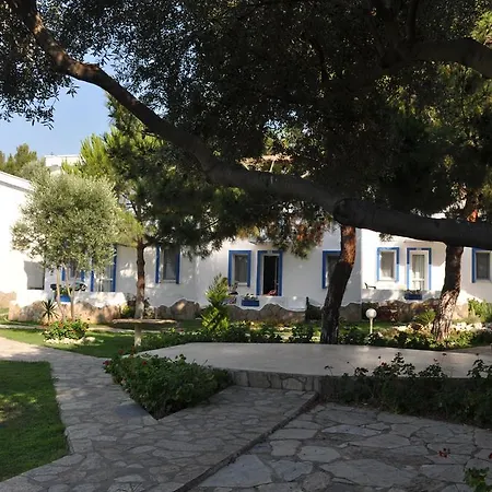 Club Mackerel Village פוצ'ה