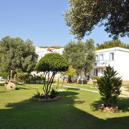 Отель Club Mackerel Village