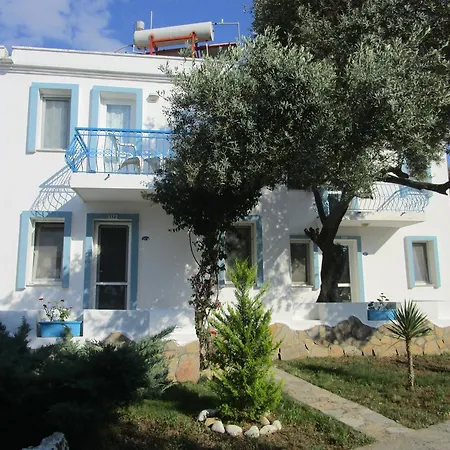 Club Mackerel Village Foça