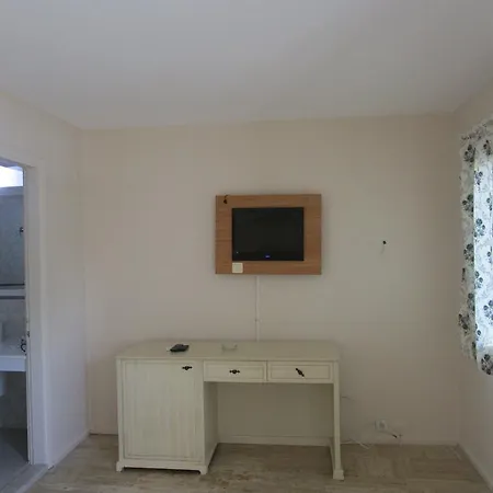 Отель Club Mackerel Village Фоча