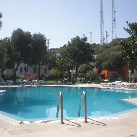 Отель Club Mackerel Village