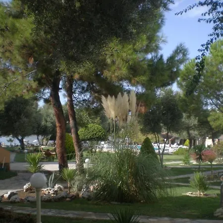 Club Mackerel Village Hotel 3*