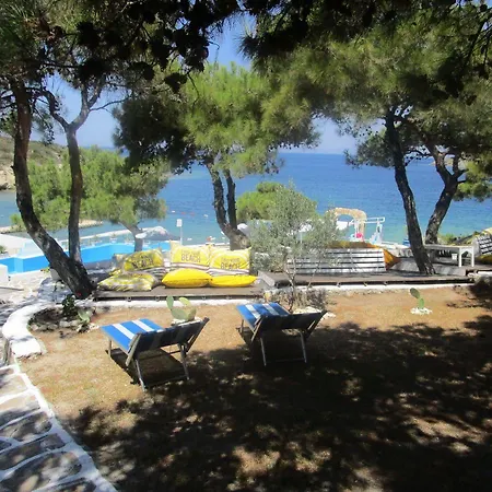 Club Mackerel Village Foça