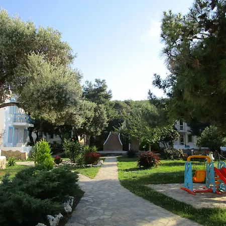 מלון Club Mackerel Village פוצ'ה