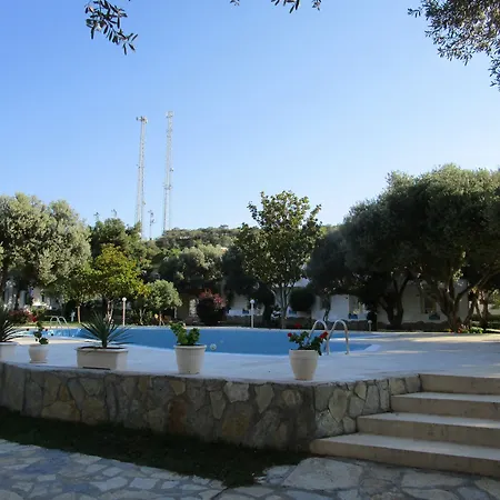 Club Mackerel Village מלון פוצ'ה