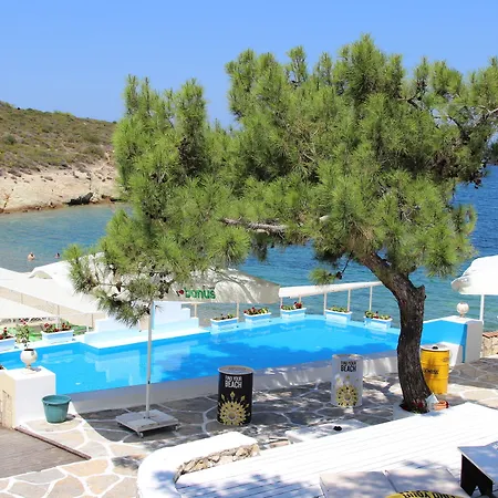 Club Mackerel Village