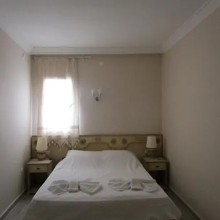 מלון Club Mackerel Village