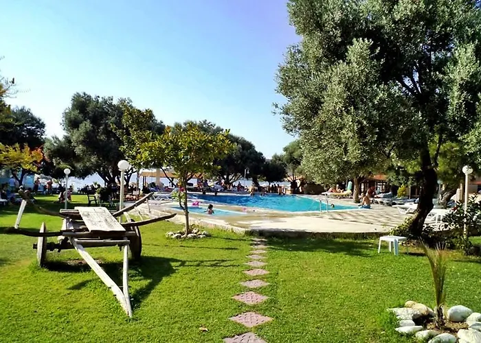 Club Mackerel Village Hotel