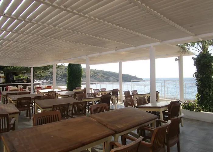 Club Mackerel Village Foça