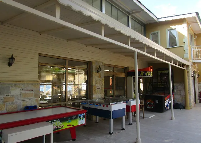 Club Mackerel Village