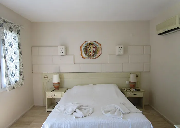 Hotel Club Mackerel Village Foça