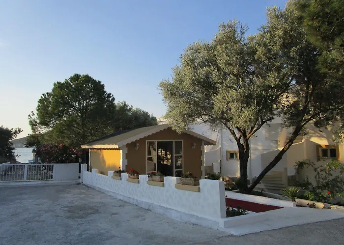 Club Mackerel Village 3*