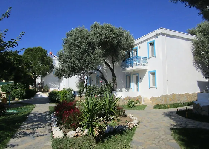 Club Mackerel Village Hotel 3*