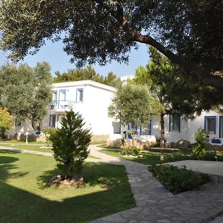 Club Mackerel Village