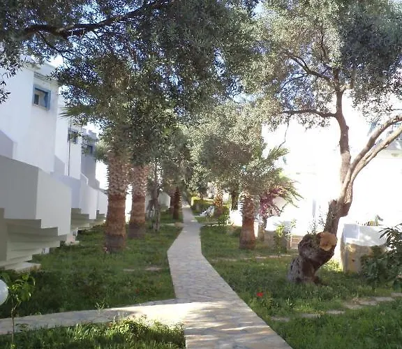 Szálloda Club Mackerel Village 3*