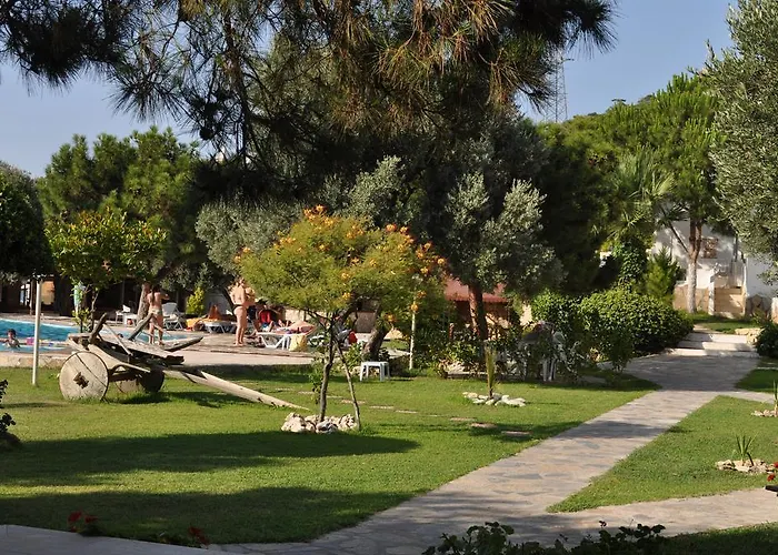 Club Mackerel Village