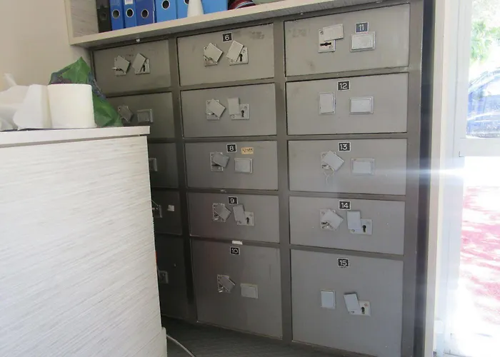 Club Mackerel Village Szálloda