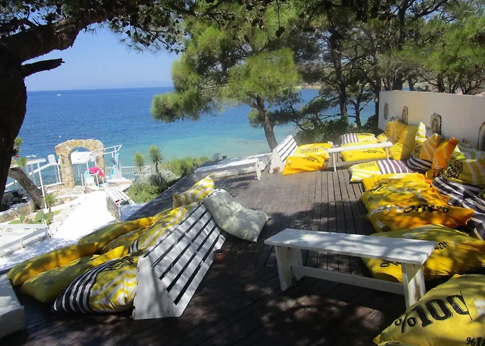 Club Mackerel Village Foca